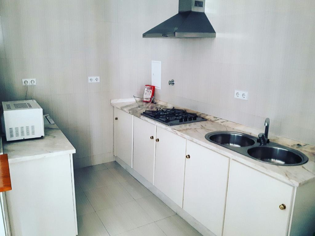 Tm Guest House 吉马良斯 外观 照片