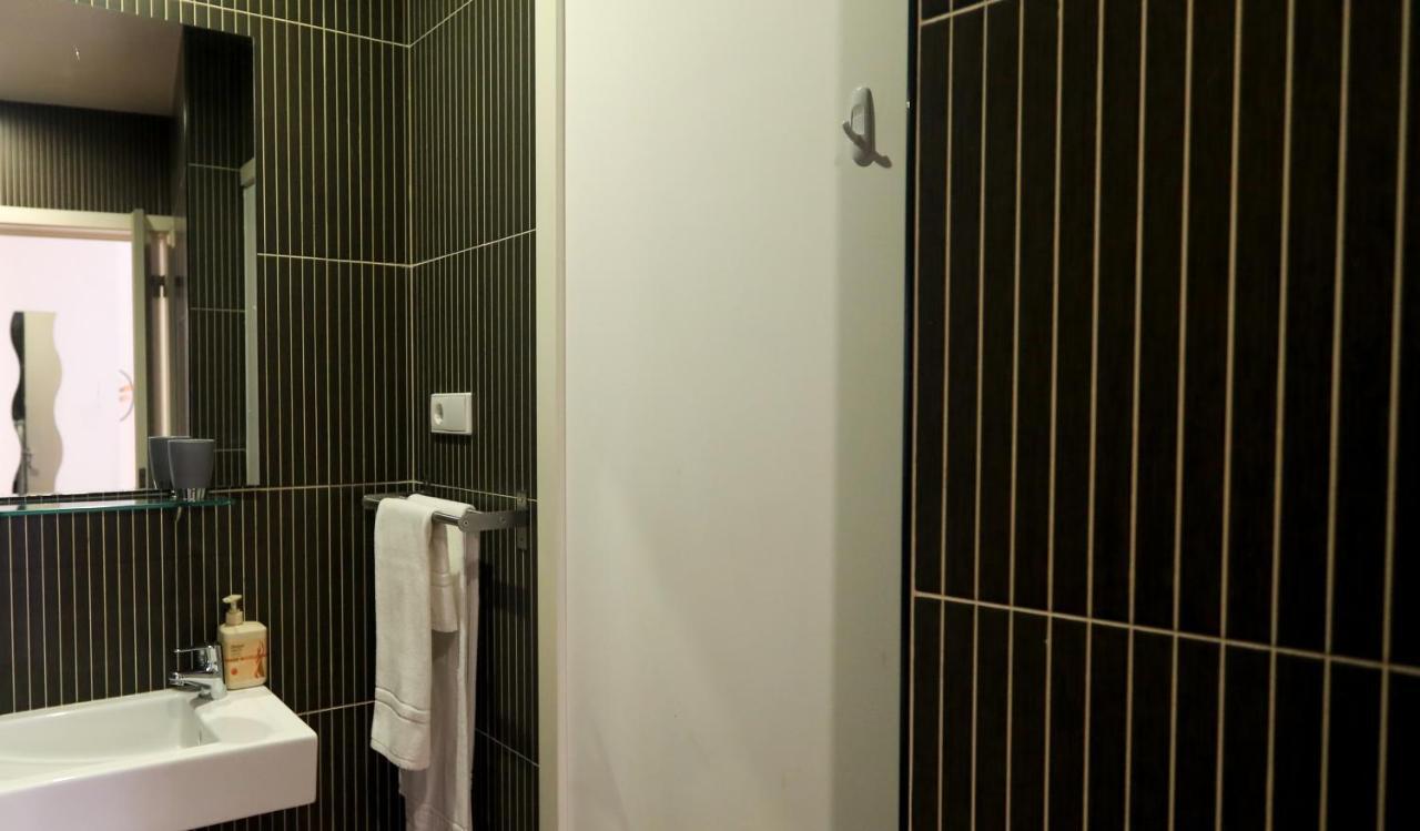 Tm Guest House 吉马良斯 外观 照片